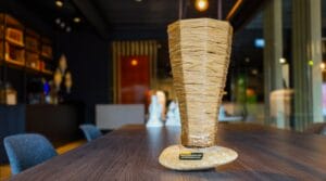 Foto van de bokaal de Innovatieprijs van Regio Zwolle 2024